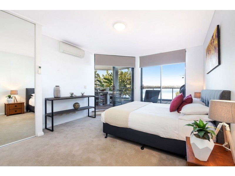 2/29 Bennelong Parkway, Wentworth Point NSW 2127
