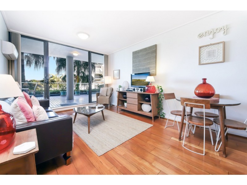 1/27 Bennelong Parkway, Wentworth Point NSW 2127