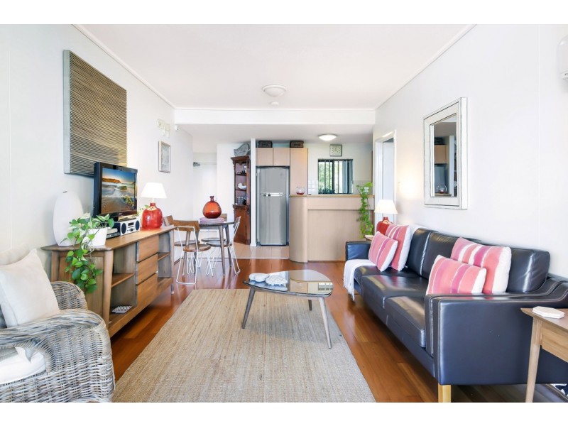 1/27 Bennelong Parkway, Wentworth Point NSW 2127
