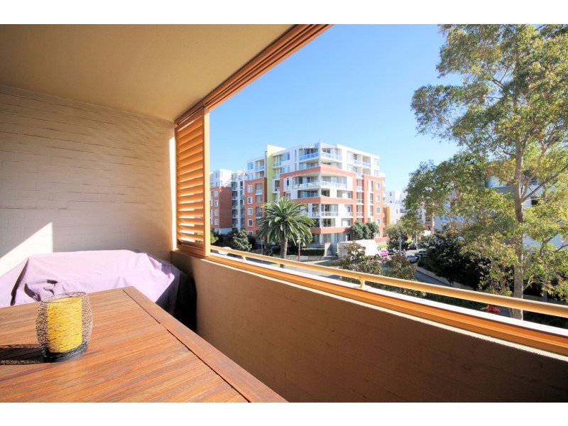 3** / 4 Stromboli Strait, Wentworth Point NSW 2127