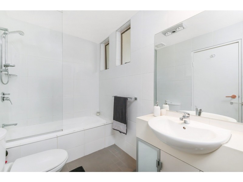 101/4 Stromboli Strait, Wentworth Point NSW 2127