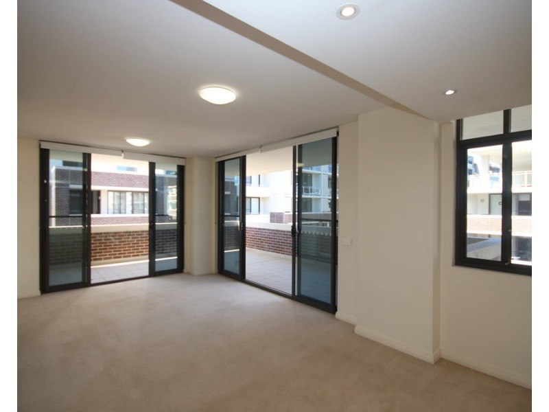 411/27 Hill Road, Wentworth Point NSW 2127
