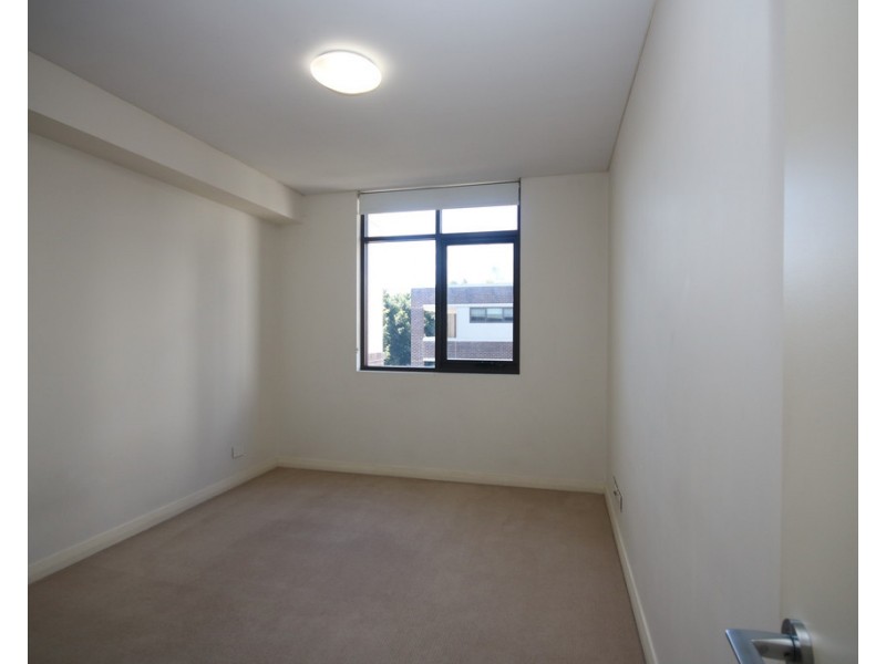 411/27 Hill Road, Wentworth Point NSW 2127