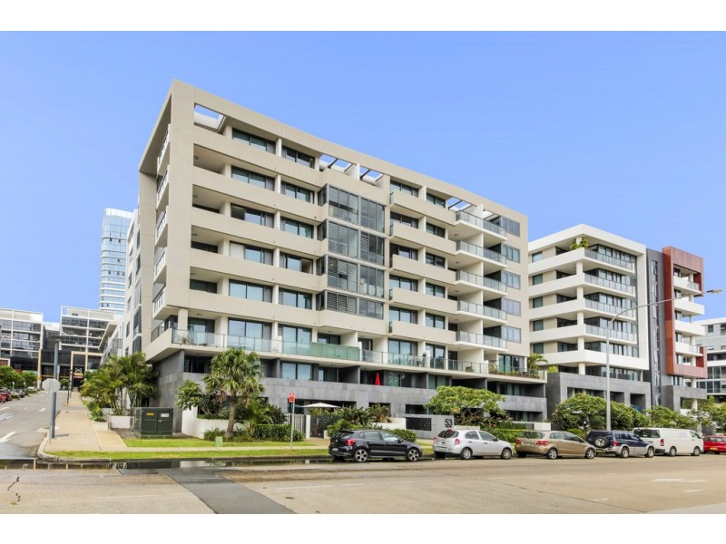 808/53 Hill Road, Wentworth Point NSW 2127