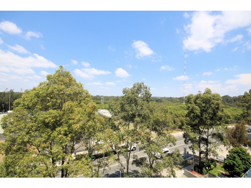 5** / 1 The Piazza, Wentworth Point NSW 2127