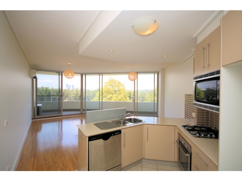 5** / 1 The Piazza, Wentworth Point NSW 2127