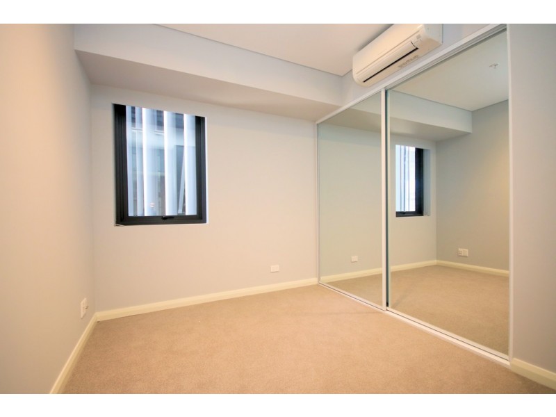 5** / 5 Wentworth Place, Wentworth Point NSW 2127