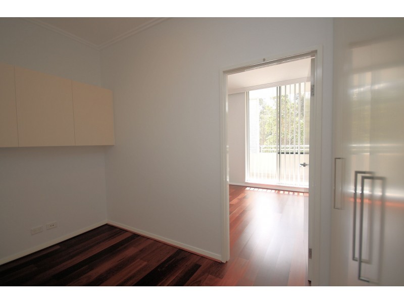 283/33 Hill Road, Wentworth Point NSW 2127