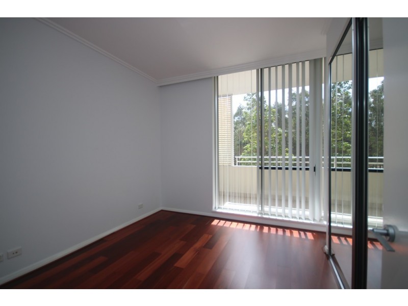 283/33 Hill Road, Wentworth Point NSW 2127