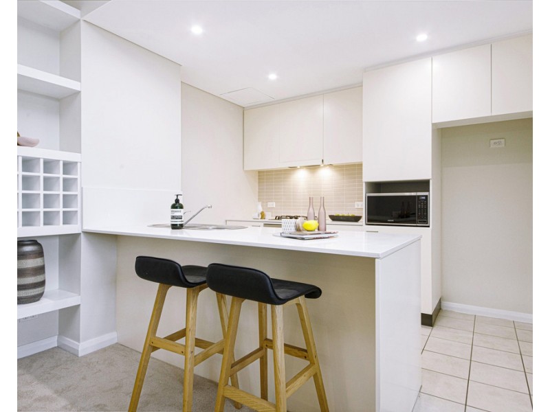 582/33 Hill Road, Wentworth Point NSW 2127