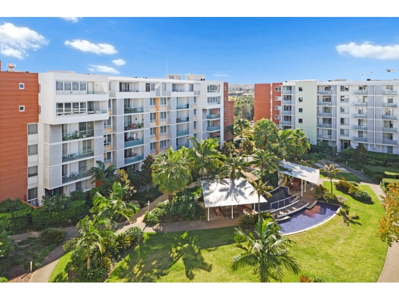 582/33 Hill Road, Wentworth Point NSW 2127