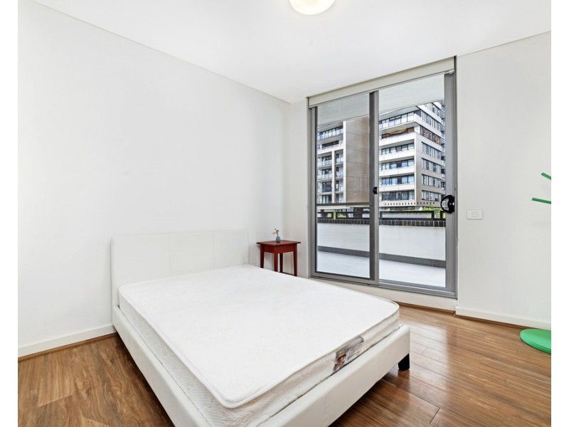 318/5 Verona Drive, Wentworth Point NSW 2127