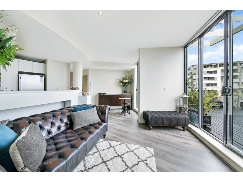 64/27 Bennelong Parkway, Wentworth Point NSW 2127