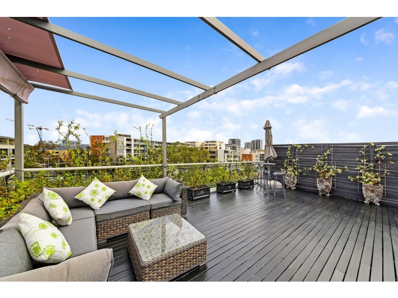 64/27 Bennelong Parkway, Wentworth Point NSW 2127