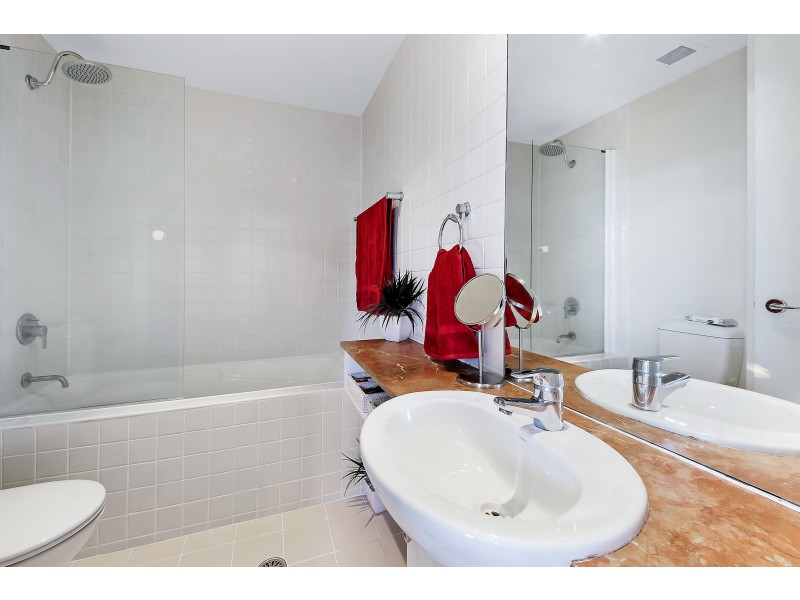 64/27 Bennelong Parkway, Wentworth Point NSW 2127