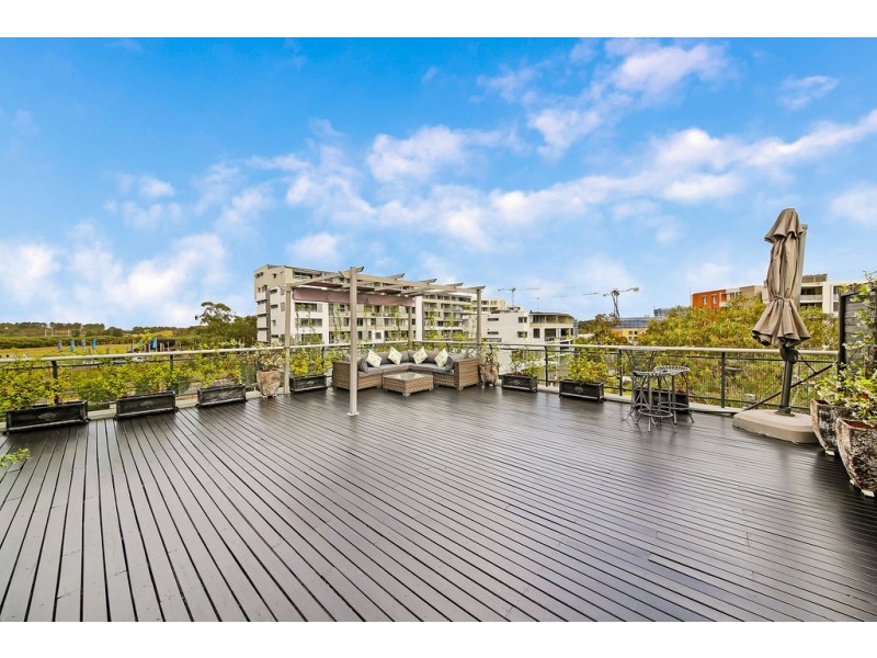 64/27 Bennelong Parkway, Wentworth Point NSW 2127