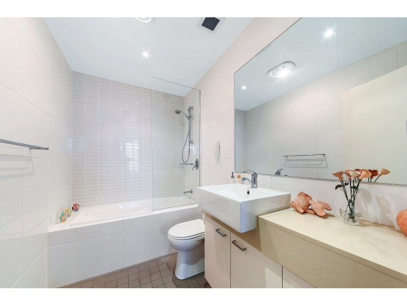 652/5 Baywater Drive, Wentworth Point NSW 2127