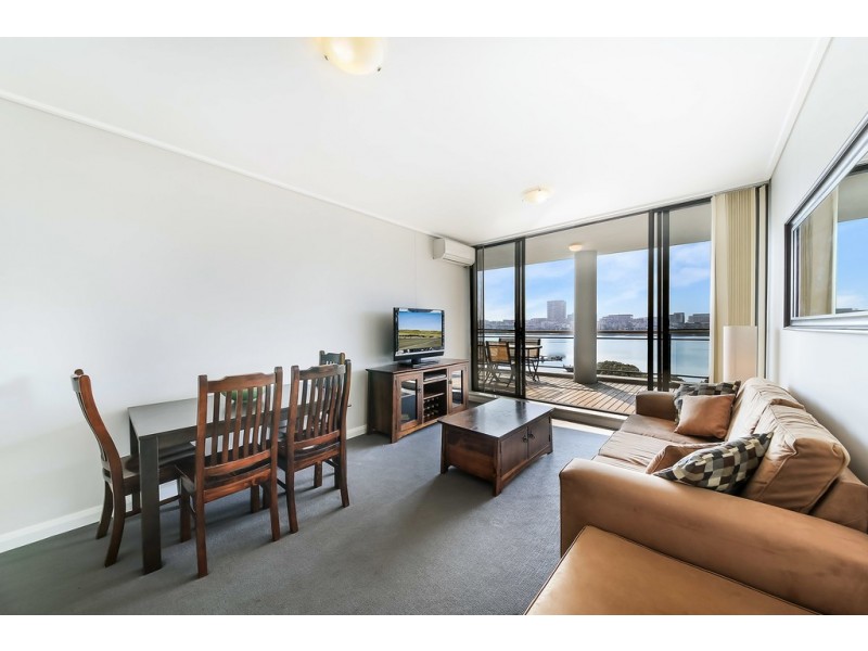 4**/27 Bennelong Parkway, Wentworth Point NSW 2127