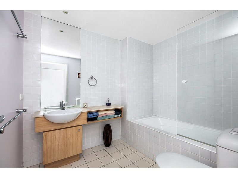 94/27 Bennelong Parkway, Wentworth Point NSW 2127