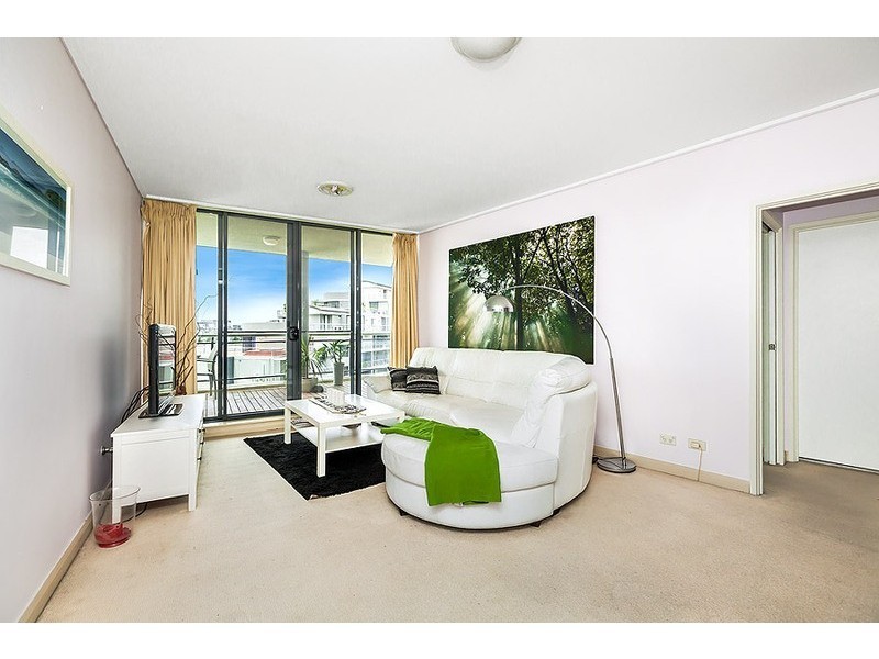 94/27 Bennelong Parkway, Wentworth Point NSW 2127