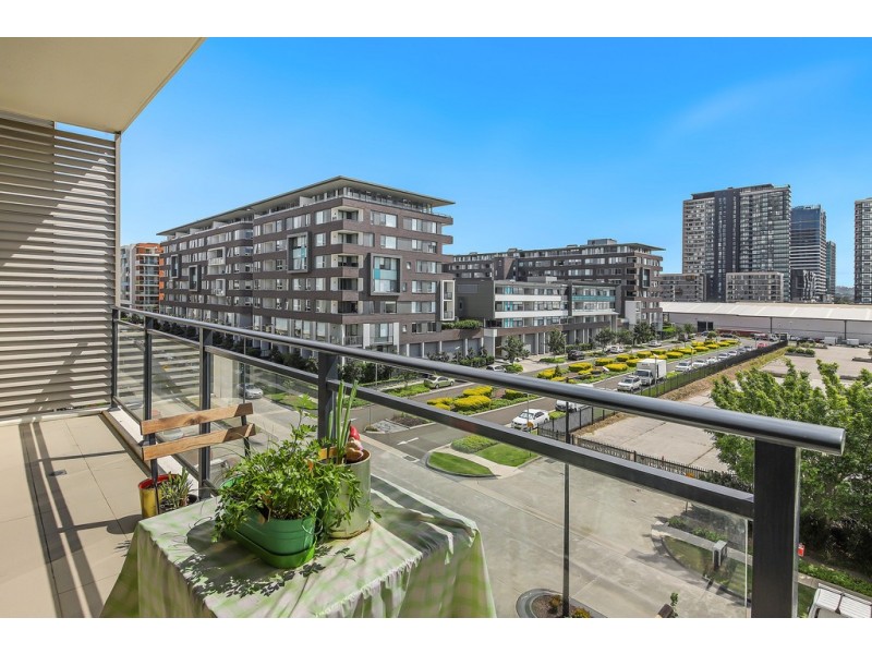 427/22 Baywater Drive, Wentworth Point NSW 2127