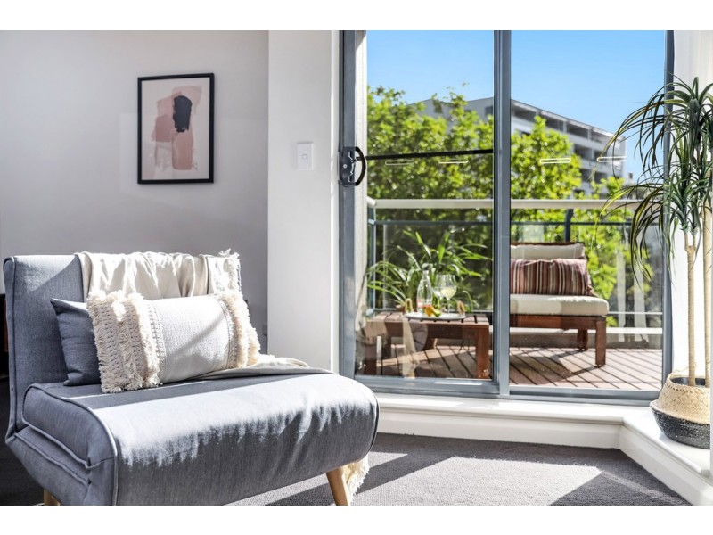 2/27 Bennelong Parkway, Wentworth Point NSW 2127