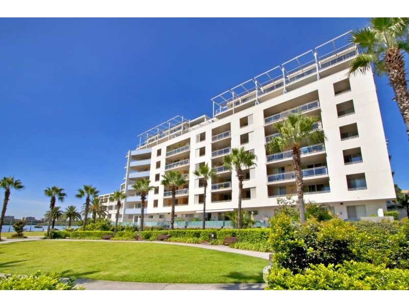 2 The Crescent, Wentworth Point NSW 2127