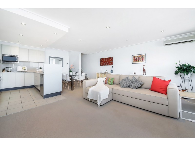 727/25 Bennelong Parkway, Wentworth Point NSW 2127