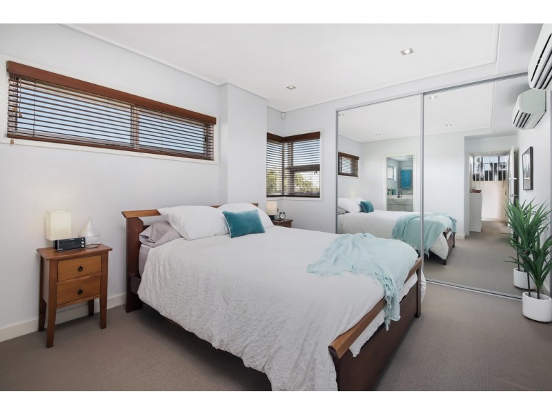 727/25 Bennelong Parkway, Wentworth Point NSW 2127