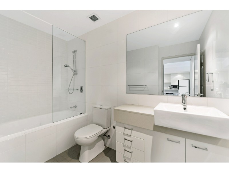 683/33 Hill Road, Wentworth Point NSW 2127