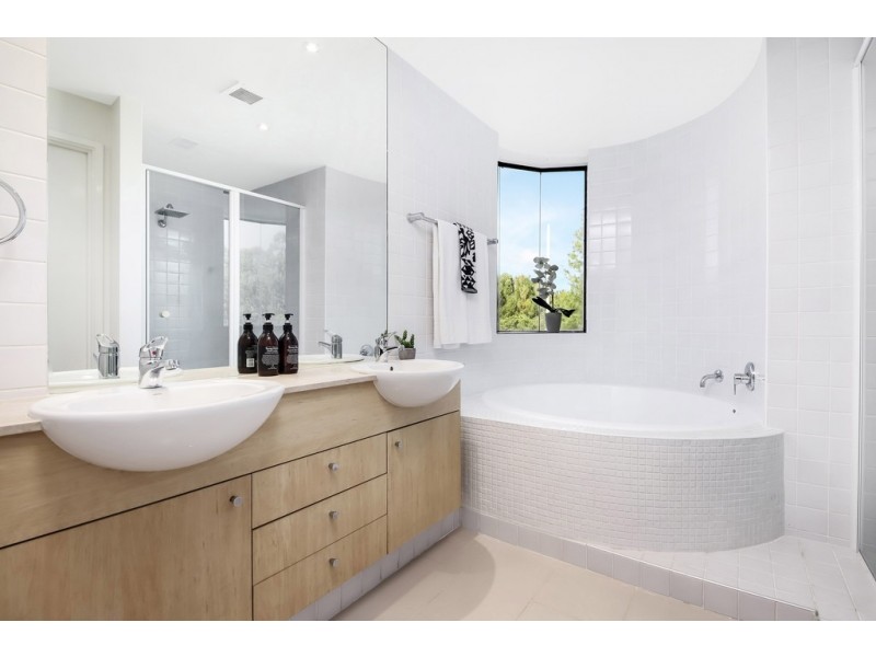 71/29 Bennelong Parkway, Wentworth Point NSW 2127