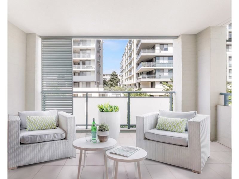 213/5 Stromboli Strait, Wentworth Point NSW 2127