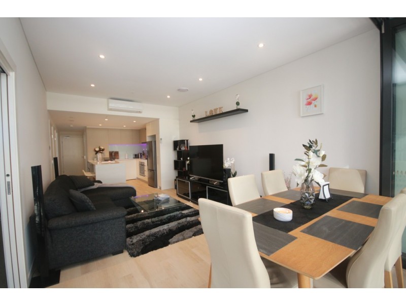 801/3 Footbridge Boulevad, Wentworth Point NSW 2127