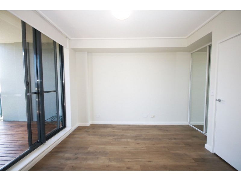 9/27 Bennelong Parkway, Wentworth Point NSW 2127