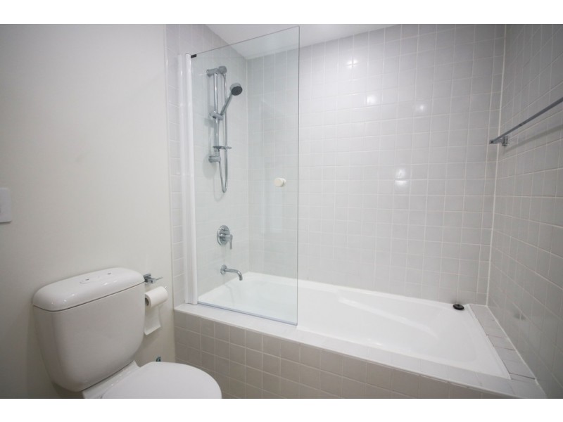 9/27 Bennelong Parkway, Wentworth Point NSW 2127