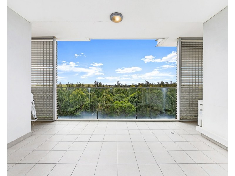684/33 Hill Road, Wentworth Point NSW 2127