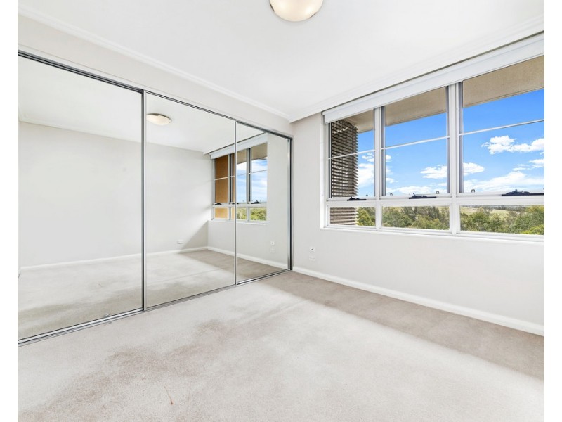 684/33 Hill Road, Wentworth Point NSW 2127