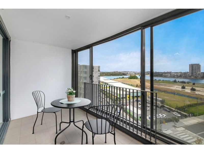 902/10 Burroway Road, Wentworth Point NSW 2127