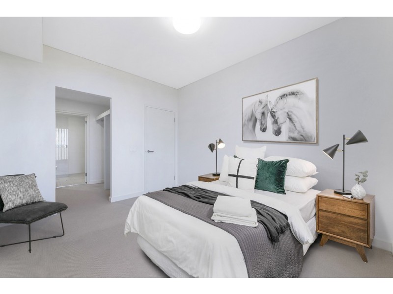 802/41 Hill Road, Wentworth Point NSW 2127