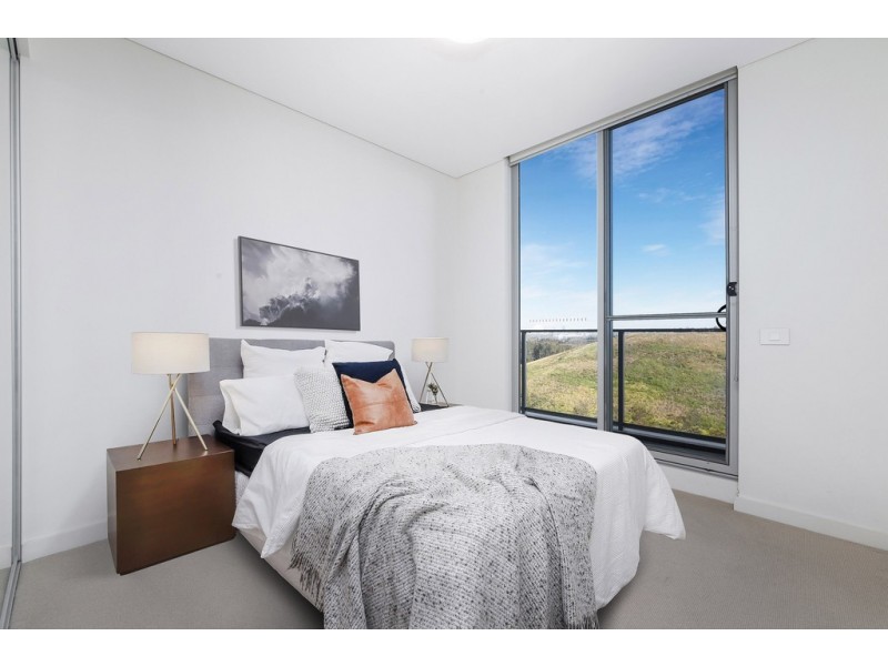 802/41 Hill Road, Wentworth Point NSW 2127