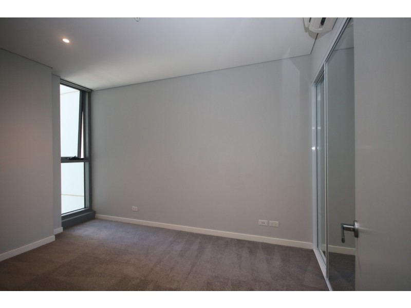2407/18 Footbridge Boulevard, Wentworth Point NSW 2127