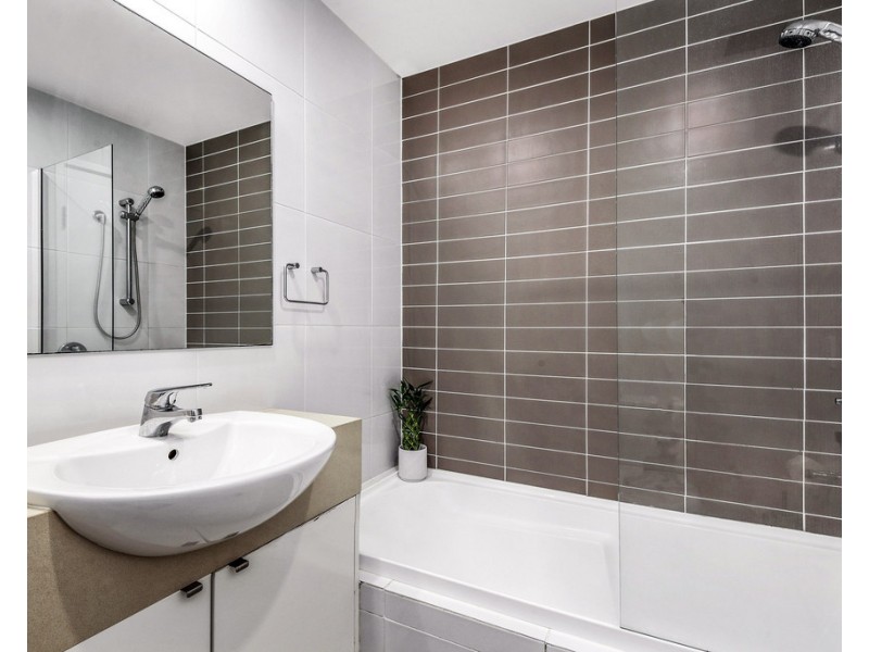 647/30 Baywater Drive, Wentworth Point NSW 2127