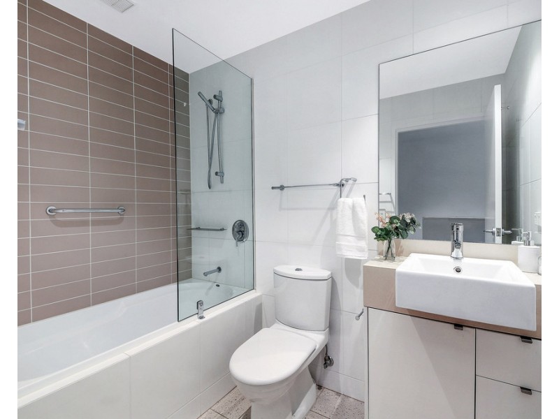 10 Amalfi Drive, Wentworth Point NSW 2127