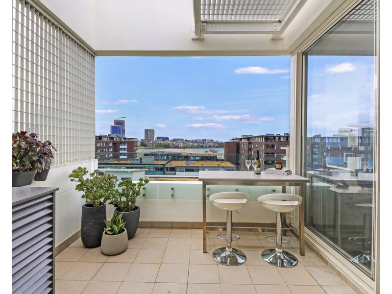 880/33 Hill Road, Wentworth Point NSW 2127