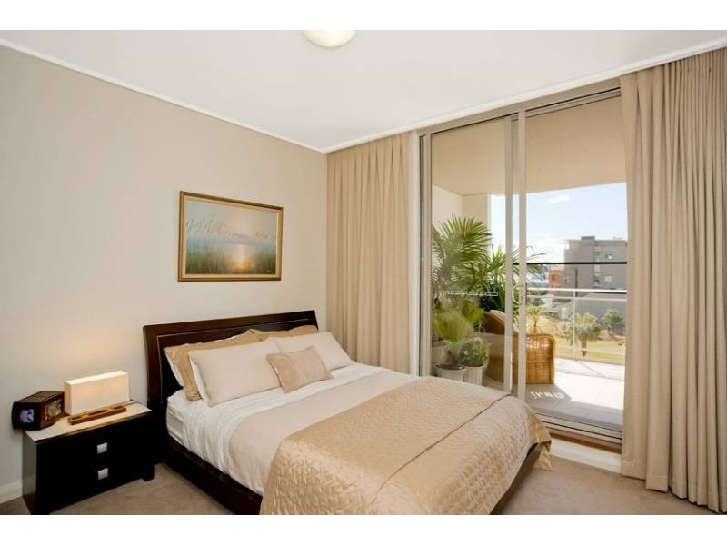 2 The Crescent, Newington NSW 2127