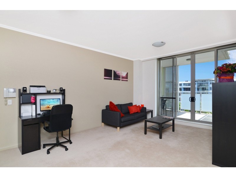 702/4 Nuvolari Place, Wentworth Point NSW 2127