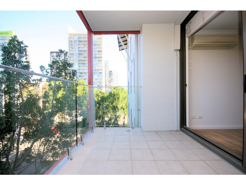 8** / 66 Bowman Street, Pyrmont NSW 2009