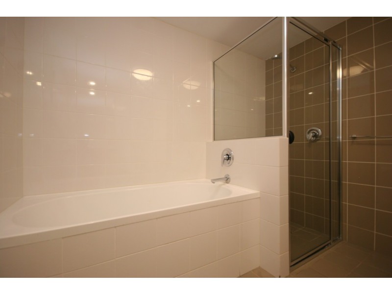 8** / 66 Bowman Street, Pyrmont NSW 2009