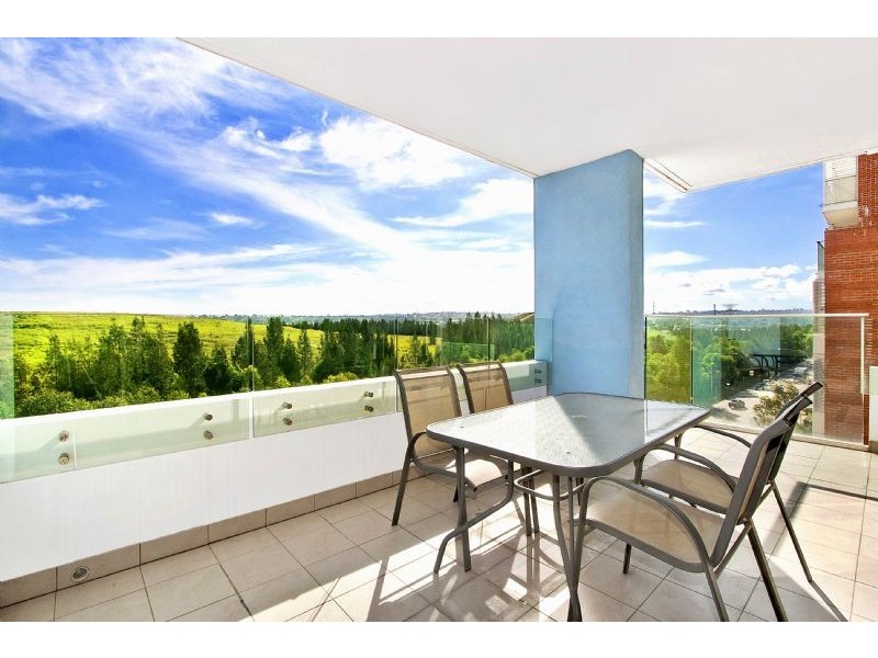 662/3 Baywater Drive, Wentworth Point NSW 2127