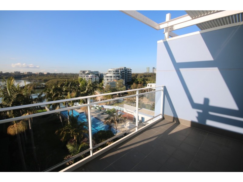684/4 The Crescent, Wentworth Point NSW 2127